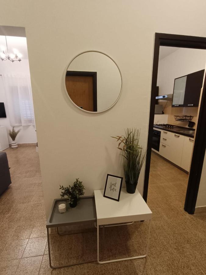 Apartman Simac Okrug Gornji Трогир Екстериор снимка